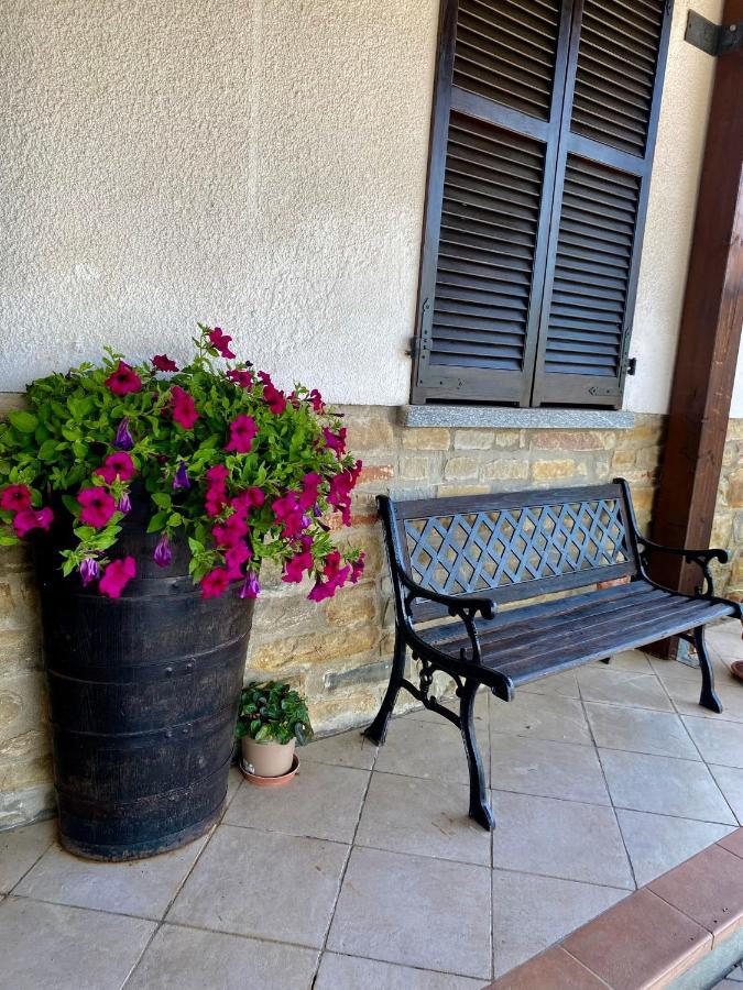 Agriturismo Pian Del Duca Vesime Exterior photo